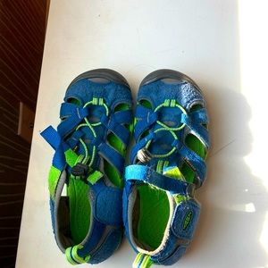 Keen sandals excellent condition, Size 3 EU 35